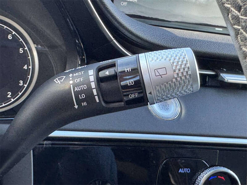 2023 Genesis GV70 2.5T Standard