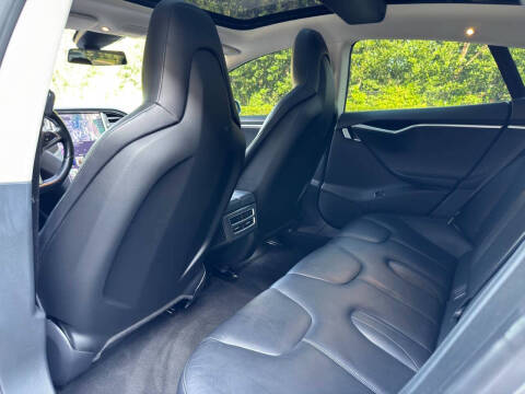 2015 Tesla Model S 85D