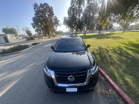 2022 Nissan Pathfinder S