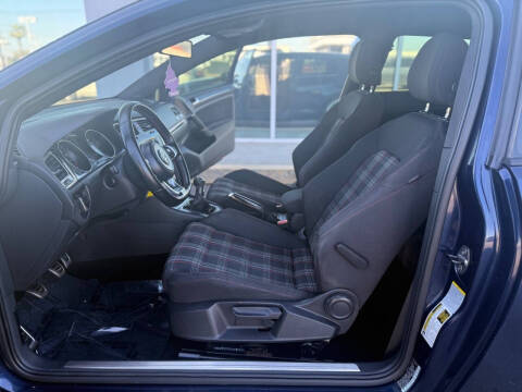 2015 Volkswagen Golf GTI S