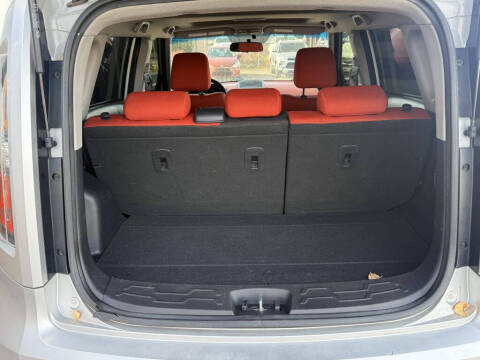 2010 Kia Soul +