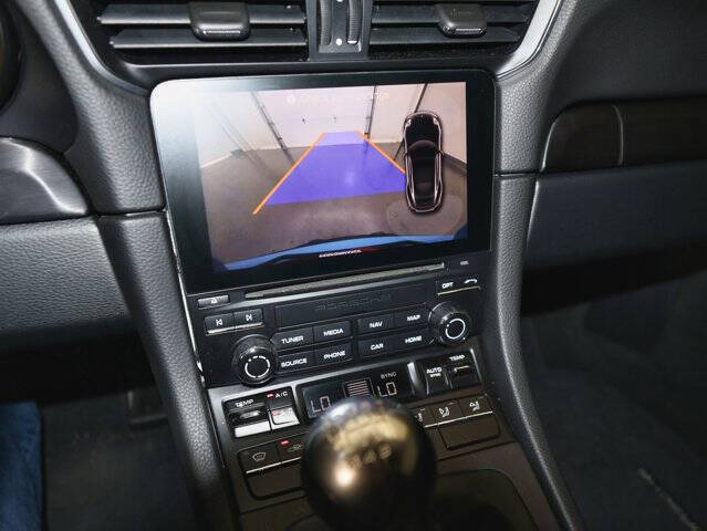 2019 Porsche 911 Carrera GTS