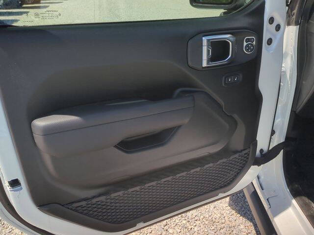 2025 Jeep Gladiator NightHawk