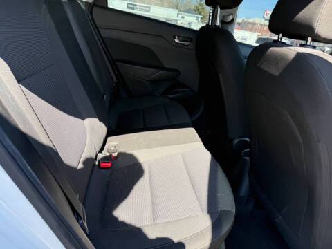 2019 Hyundai Accent SE