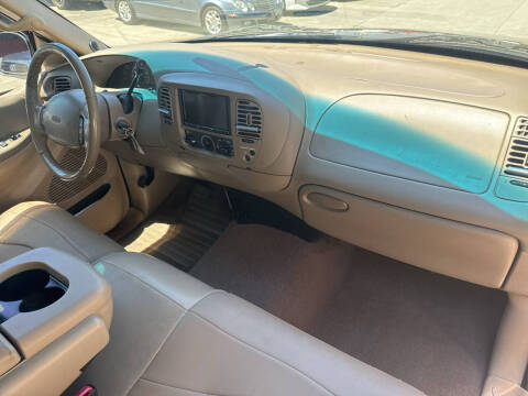 2000 Ford F-150 Lariat