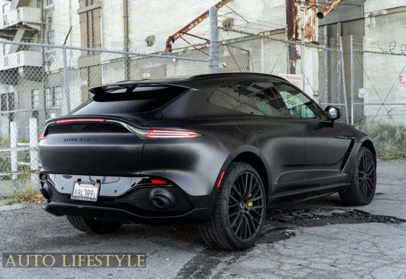 2022 Aston Martin DBX