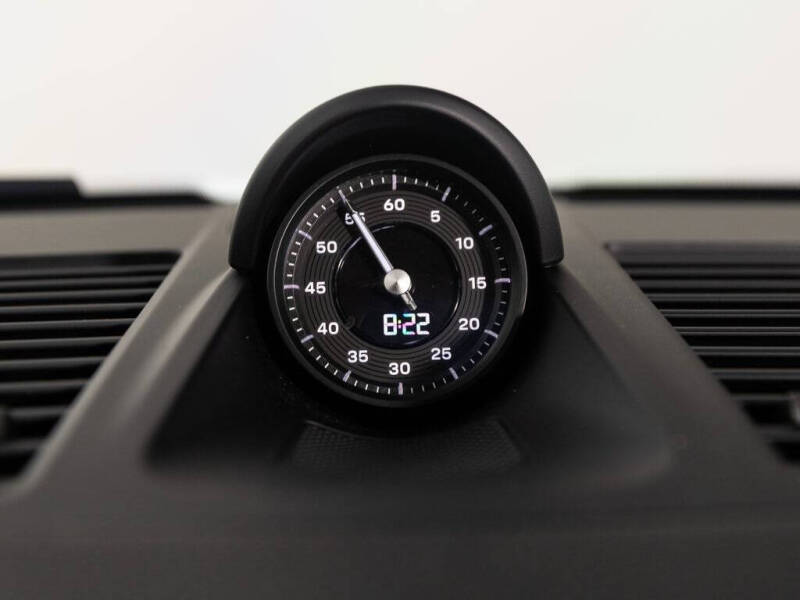 2025 Porsche 911 Carrera