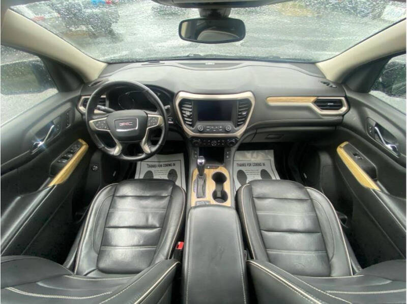 2019 GMC Acadia Denali