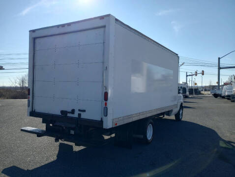 2017 Ford E-Series E-350 SD