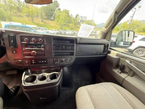 2017 Chevrolet Express LT 3500