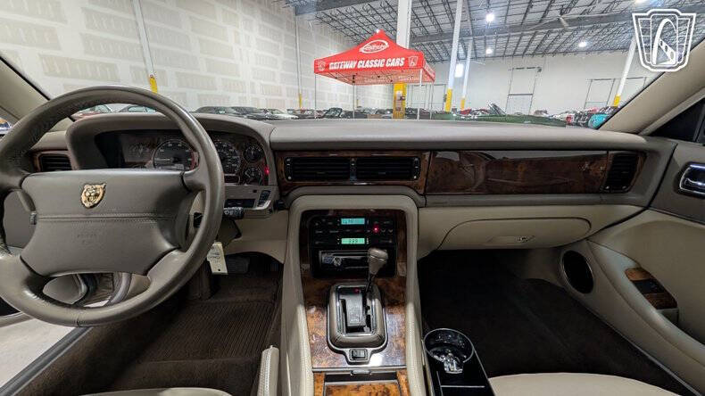 1996 Jaguar XJ