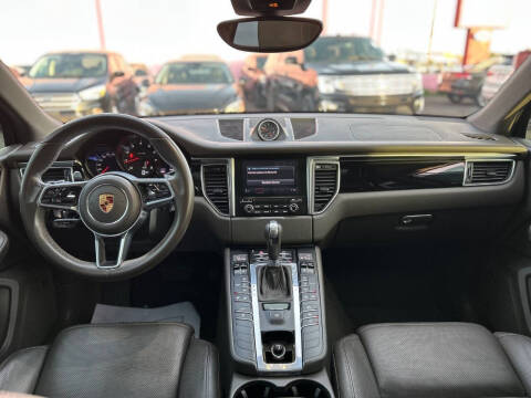 2018 Porsche Macan