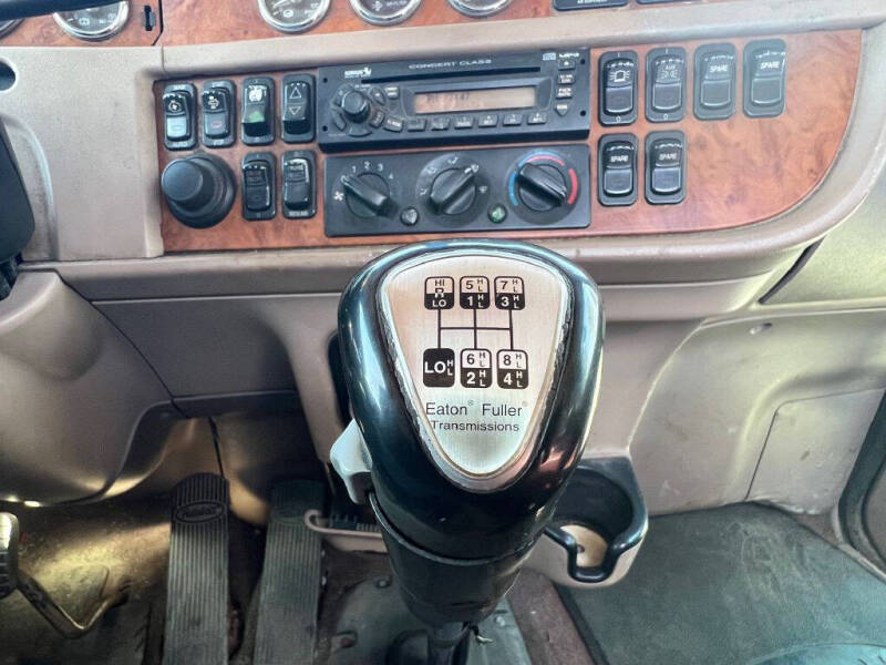 2009 Peterbilt 389