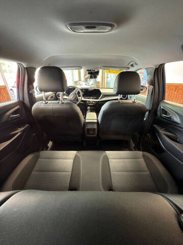 2024 Chevrolet Trax LT