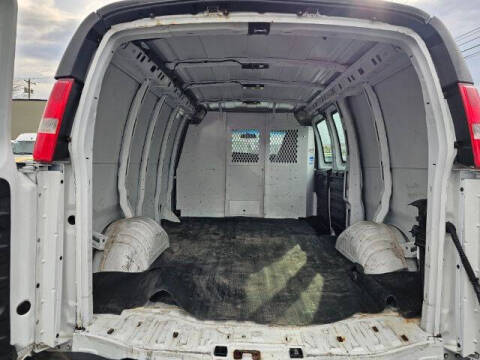 2017 Chevrolet Express 2500