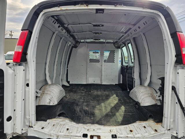 2017 Chevrolet Express 2500