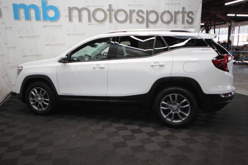 2023 GMC Terrain SLT