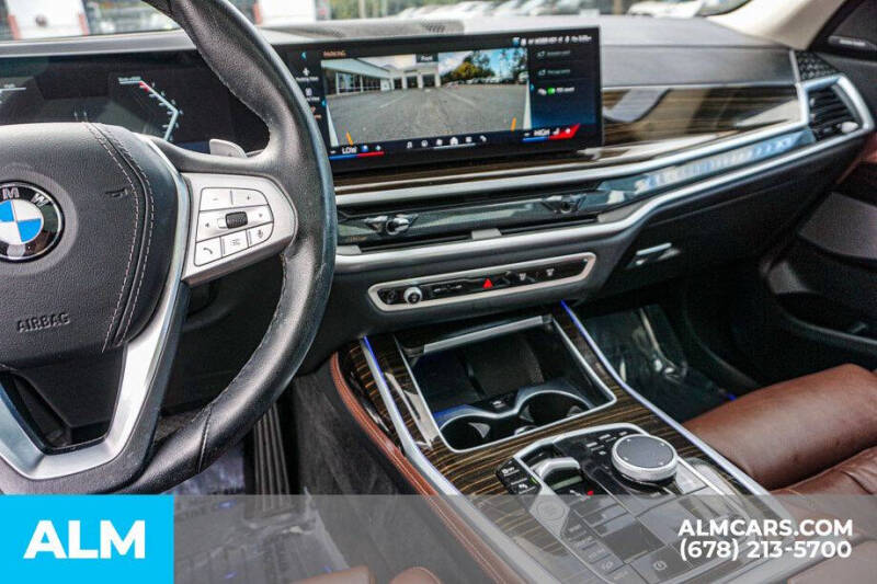 2025 BMW X7 xDrive40i