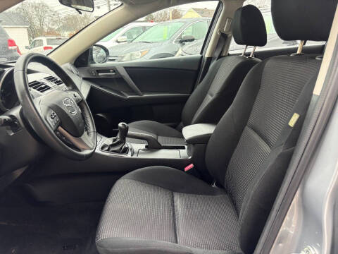 2013 Mazda MAZDA3 i Touring