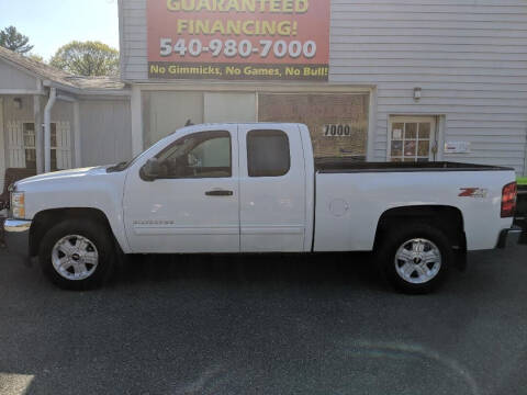 2013 Chevrolet Silverado 1500 for sale at IKE'S AUTO SALES in Pulaski VA