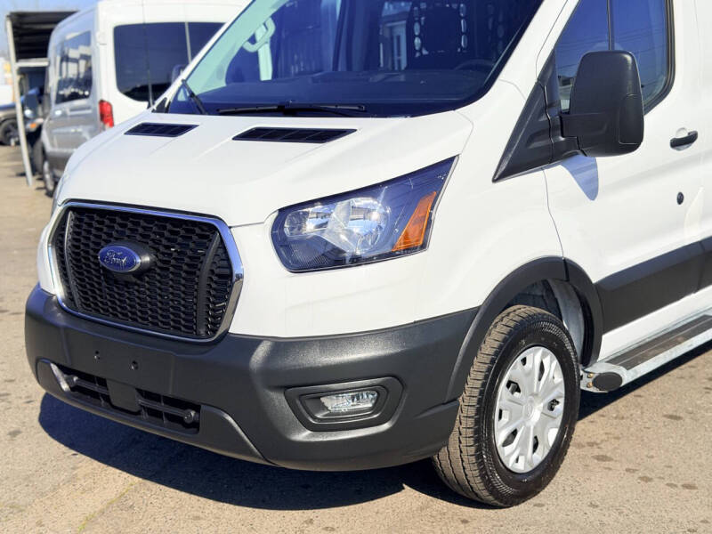 2025 Ford Transit 250