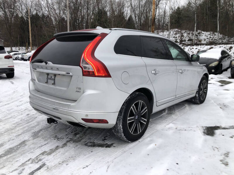 2017 Volvo XC60 T5 Dynamic