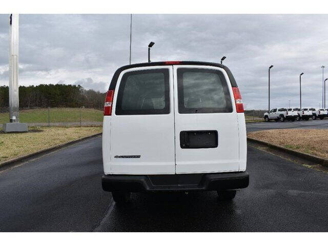 2021 Chevrolet Express 2500