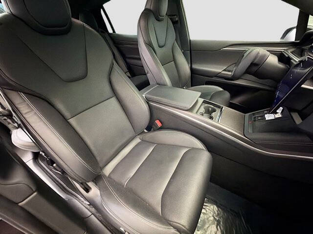 2022 Tesla Model X Plaid