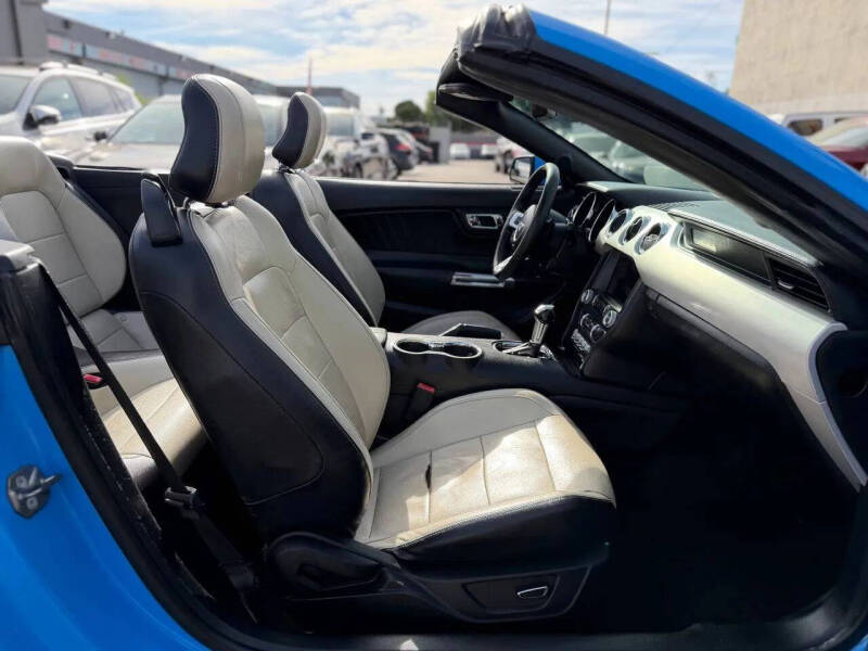 2017 Ford Mustang EcoBoost Premium