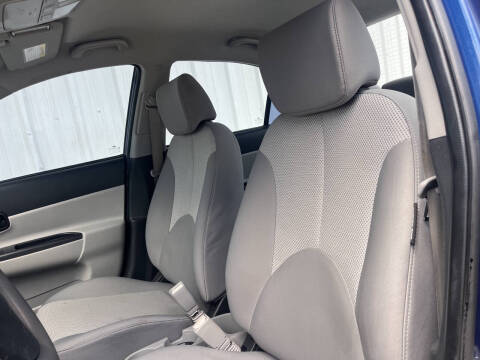 2011 Hyundai Accent GLS