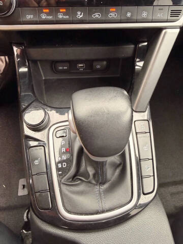 2022 Kia Seltos Nightfall