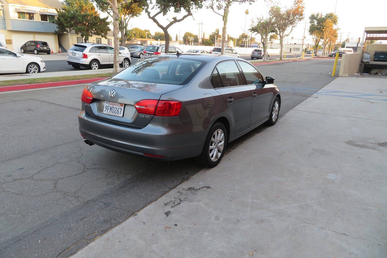 2012 Volkswagen Jetta for sale at The Car Vendor LLC in Bellflower, CA