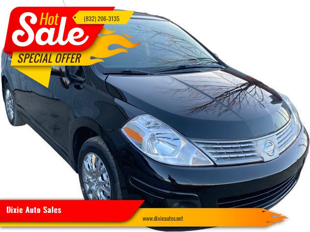 2009 Nissan Versa S's photo