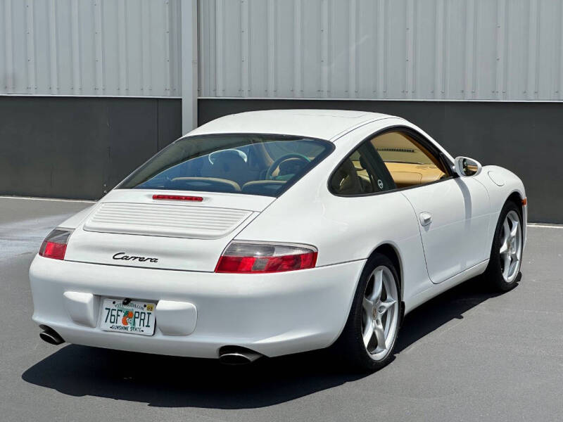 2004 Porsche 911 Carrera