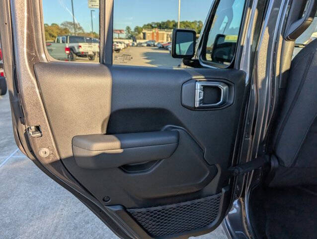 2025 Jeep Gladiator Sport S