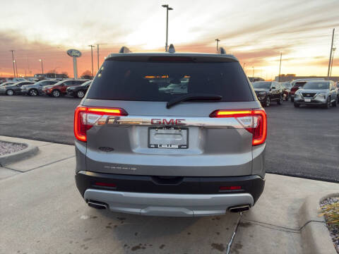 2023 GMC Acadia SLE