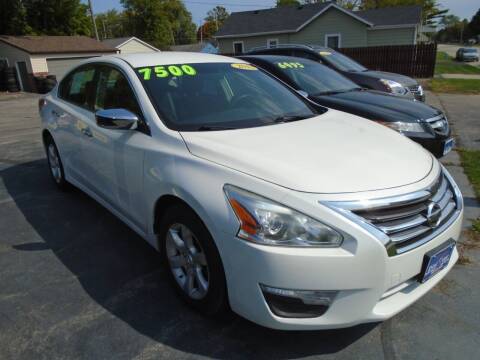 2013 Nissan Altima for sale at DISCOVER AUTO SALES in Racine WI