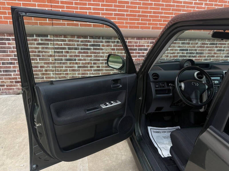 2006 Scion xB