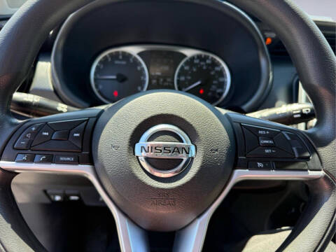 2021 Nissan Kicks S