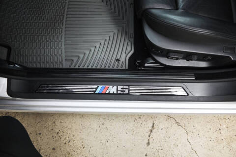 2003 BMW M5