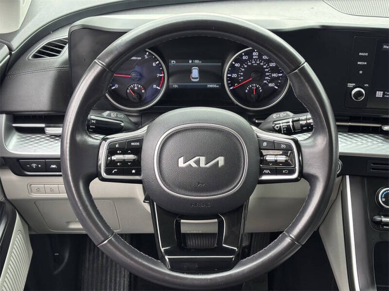 2023 Kia Carnival