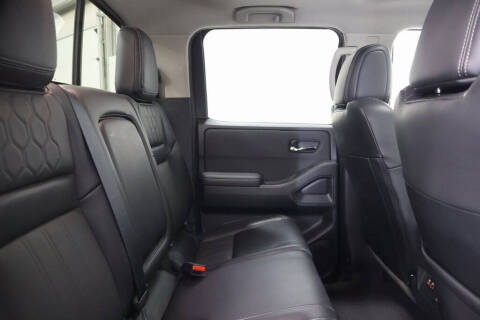 2024 Nissan Frontier SL