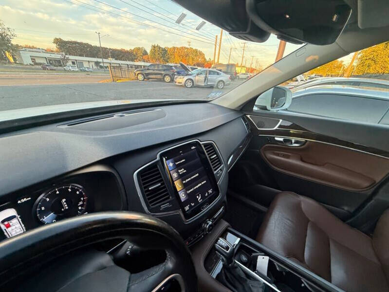 2019 Volvo XC90 T6 Momentum