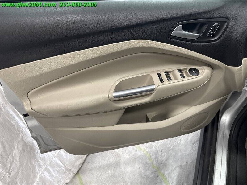 2013 Ford C-MAX Hybrid SE