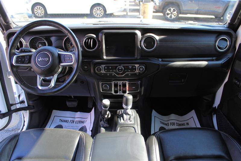 2022 Jeep Gladiator Overland