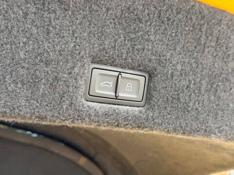 2025 Lamborghini Urus SE