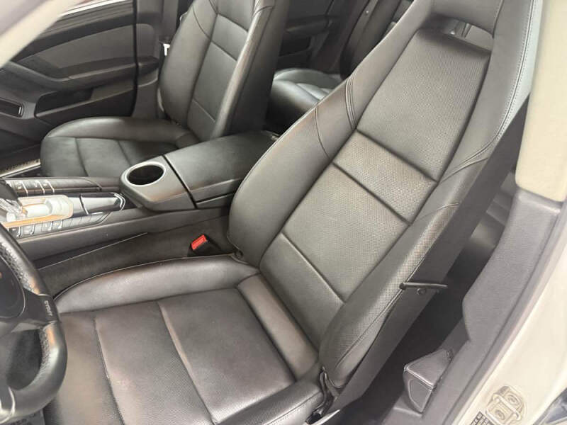 2012 Porsche Panamera