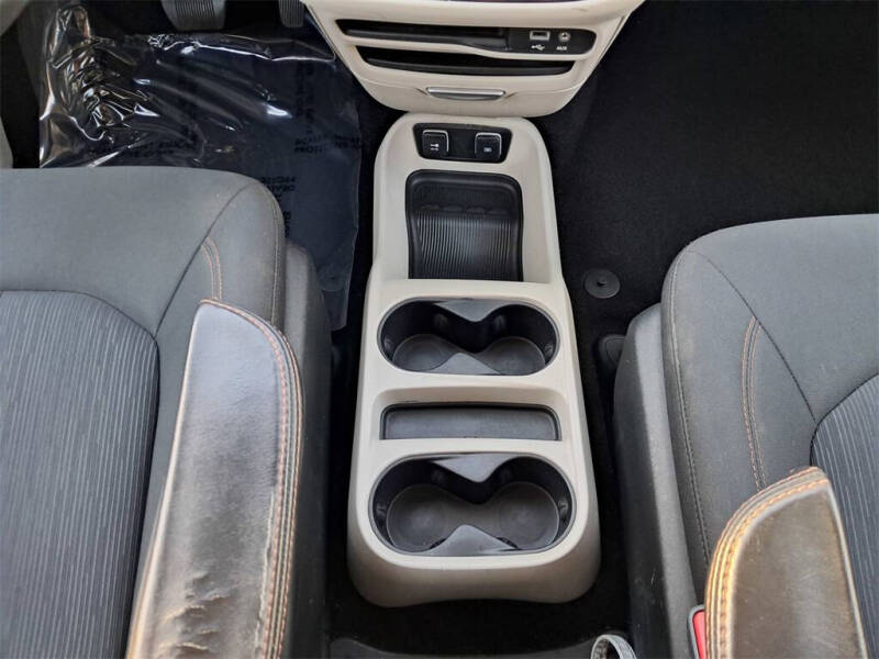 2017 Chrysler Pacifica Touring