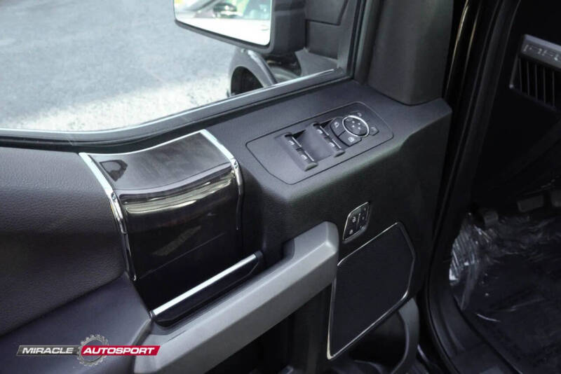 2017 Ford F-150 Platinum