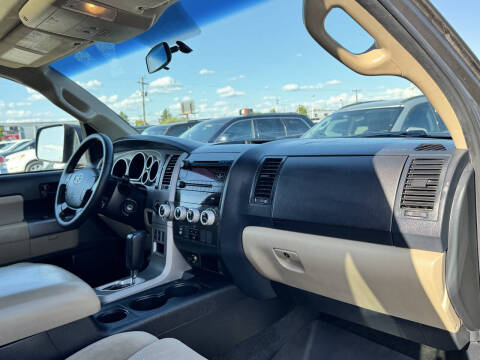 2013 Toyota Sequoia SR5